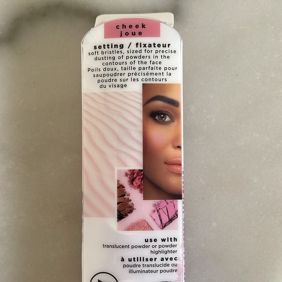 Bundle 2 Listings for $20😀 Two Makeup Brushes - Picture 6 of 9